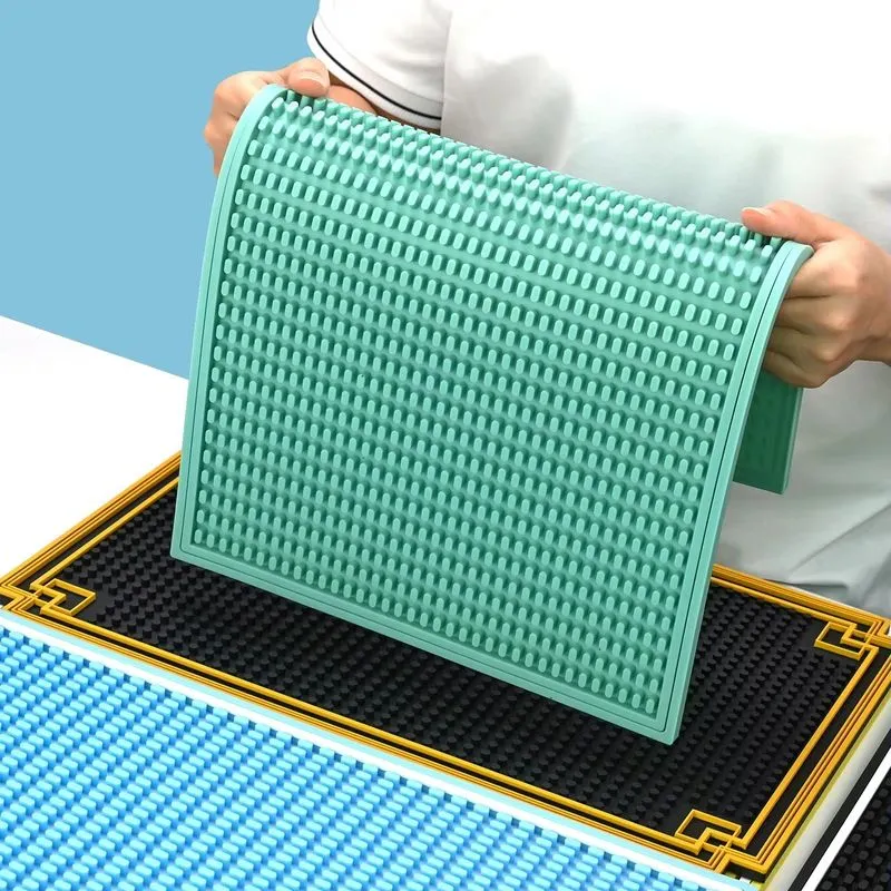 Customized Multi-Size PVC Bar Mat Anti-Slip Rubber Beer Drinking Barmat Table Decorative Coffee Bar Mat